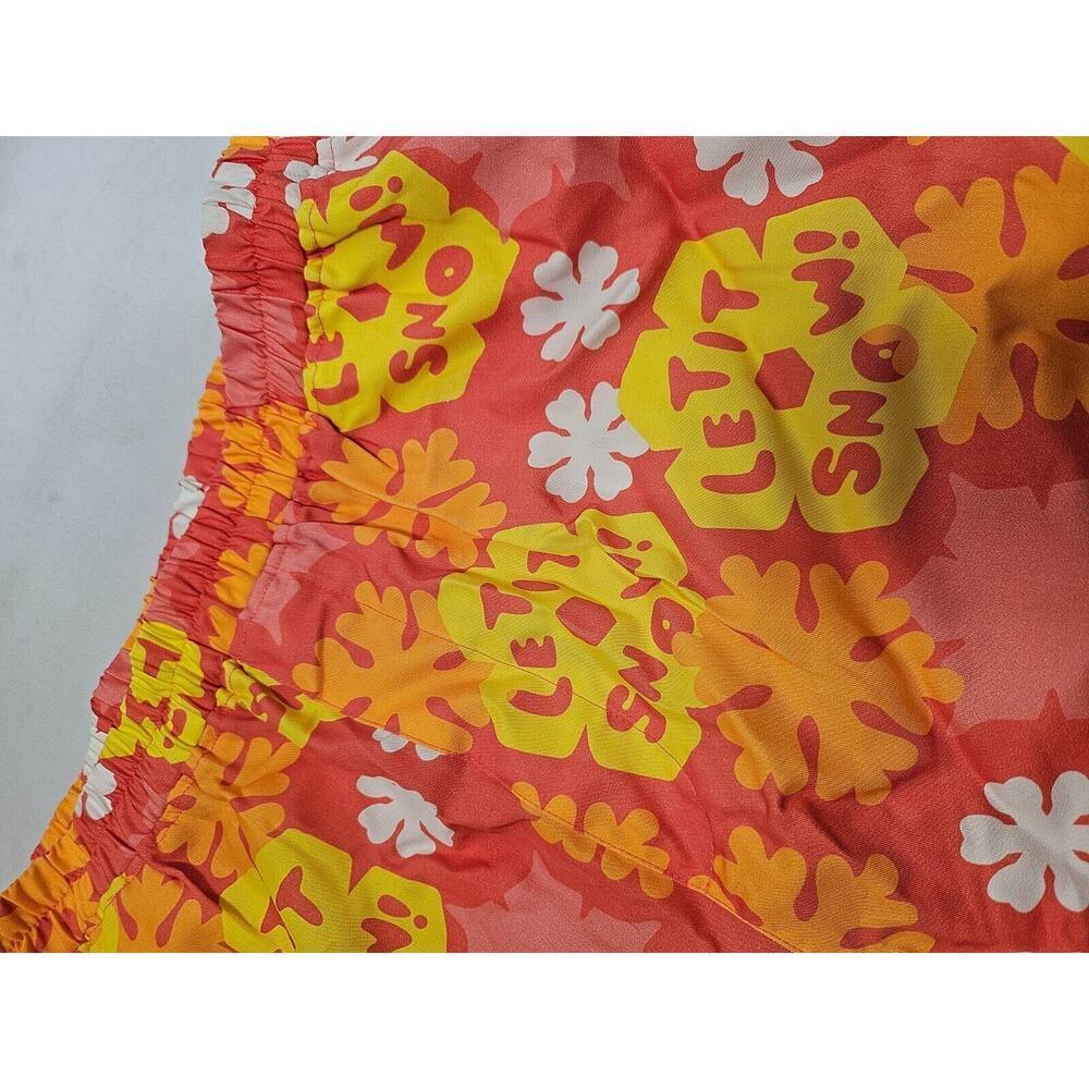 ITSSNOWDAY Snowday Red Snowflake Shorts XXL with Bag and Tags - Picture 2 of 15